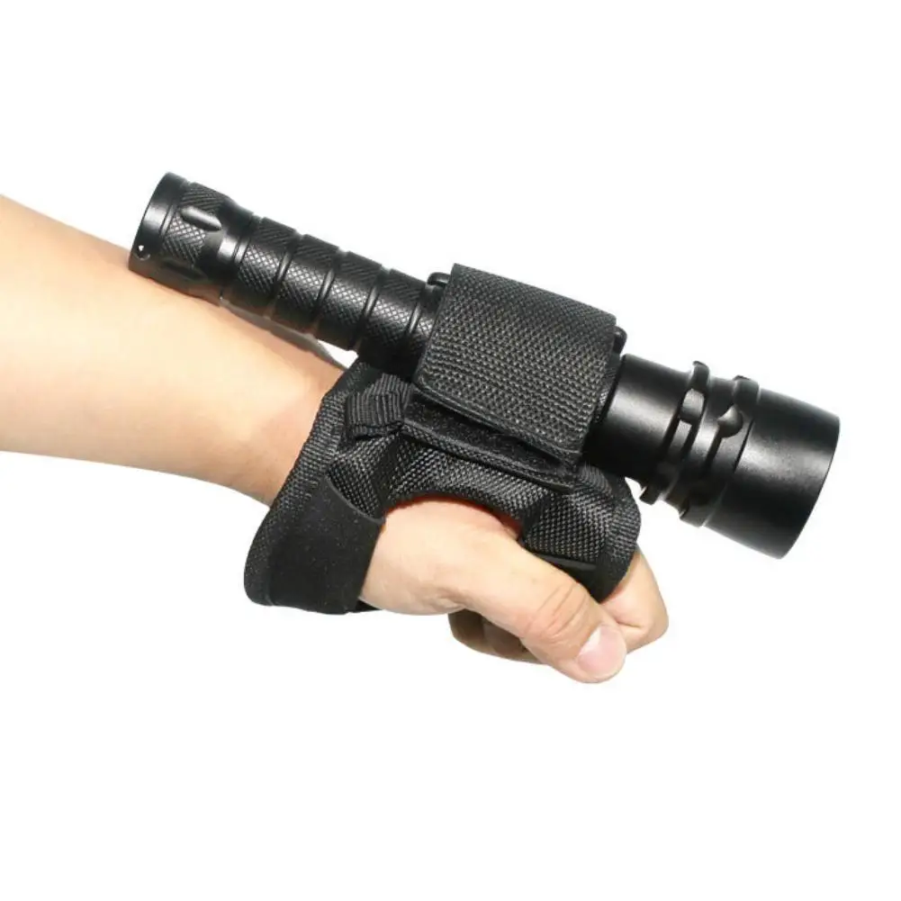 Universal Adjustable Hand Torch Holder Soft Hand Mount for Scuba Dive Lights LED Flashlight Hand Free Diving Accessory
Universal Adjustable Hand Torch Holder Soft Hand Mount for Scuba Dive Lights LED Flashlight Hand Free Diving Accessory