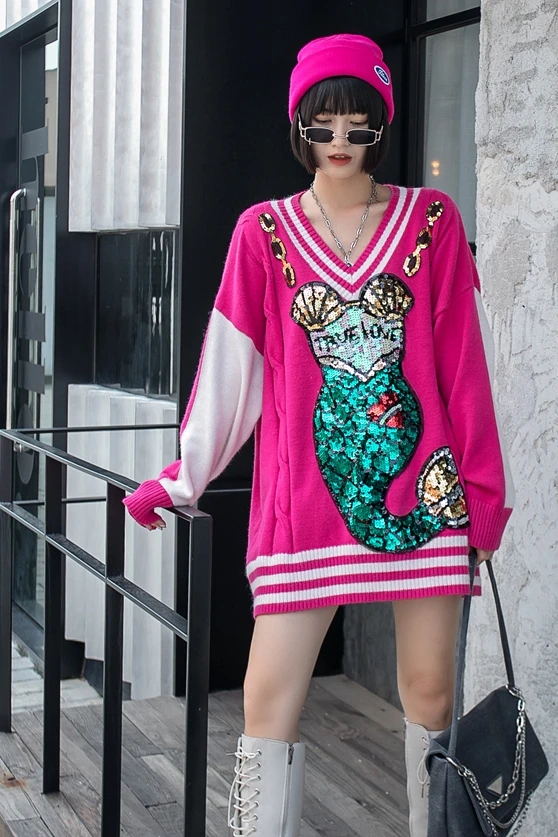 Ladies knitted sweater Tide brand V-neck heavy industry sequins loose sweater Mermaid patch thickened outer knitted jacket
Ladies knitted sweater Tide brand V-neck heavy industry sequins loose sweater Mermaid patch thickened outer knitted jacket
