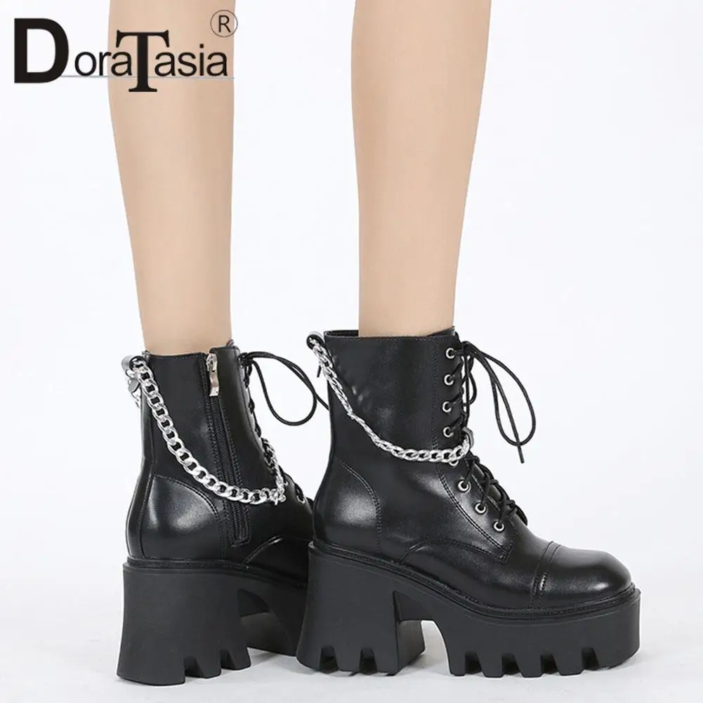 Big Size 35-43 Brand New Female Zip Chunky High Heels Ankle Boots Fashion Chain Platform Boots Women Party Office Shoes Woman
Big Size 35-43 Brand New Female Zip Chunky High Heels Ankle Boots Fashion Chain Platform Boots Women Party Office Shoes Woman