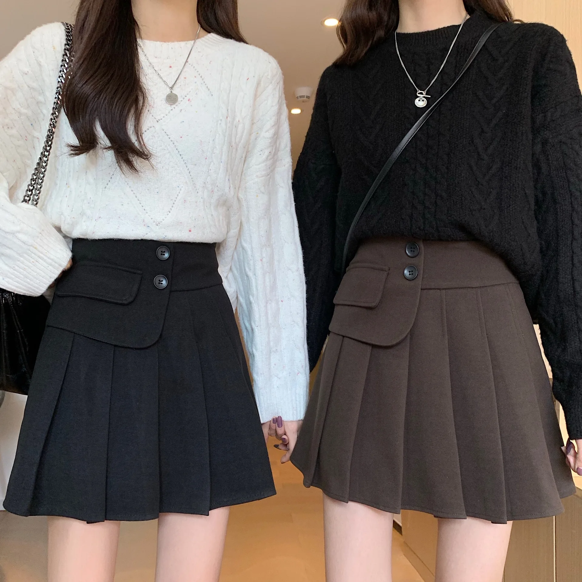 New Korean High Waist Mini Skirt Autumn Winter Women Asymmetrical Pleated Skirt Girls School Skirts
New Korean High Waist Mini Skirt Autumn Winter Women Asymmetrical Pleated Skirt Girls School Skirts