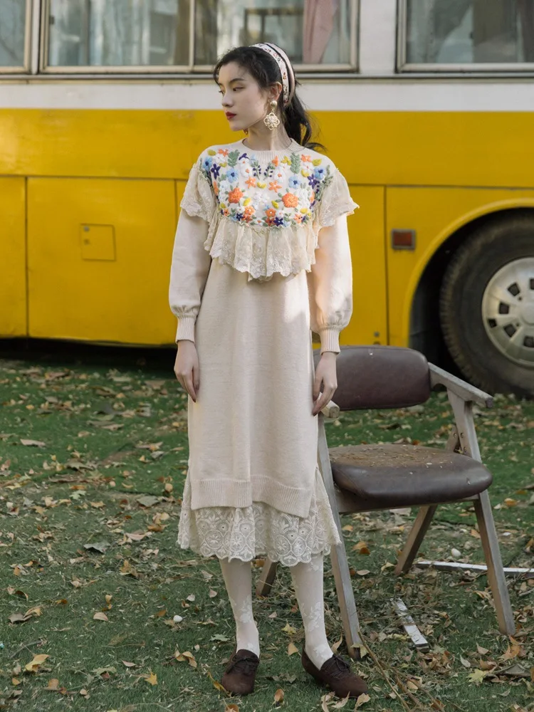 Spring Autumn Dress Women 2020 Long Sleeve Flower Pattern High Waist Round Neck Lace Stitching Regular Style Korean Style 
Spring Autumn Dress Women 2020 Long Sleeve Flower Pattern High Waist Round Neck Lace Stitching Regular Style Korean Style