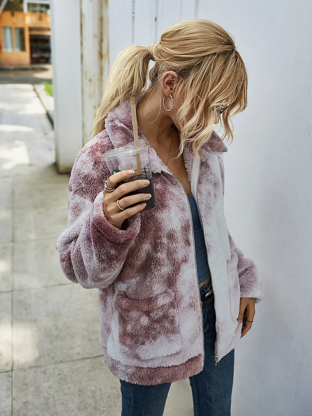 GI.Amagi New Autumn Winter European And American Women Tie-Dye Loose Short Lapel Pocket Plush Thick Coat Collar Open Overcoat
GI.Amagi New Autumn Winter European And American Women Tie-Dye Loose Short Lapel Pocket Plush Thick Coat Collar Open Overcoat