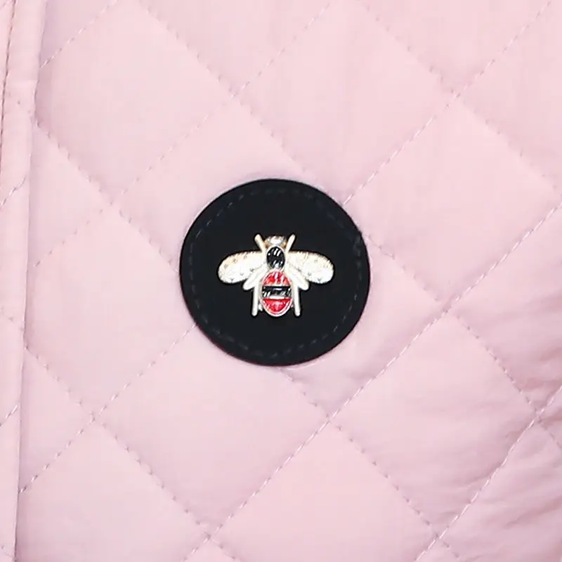 Cotton padded jacket women's short Korean loose winter new lightweight warm cotton padded jacket women's fashion small cotton
Cotton padded jacket women's short Korean loose winter new lightweight warm cotton padded jacket women's fashion small cotton
