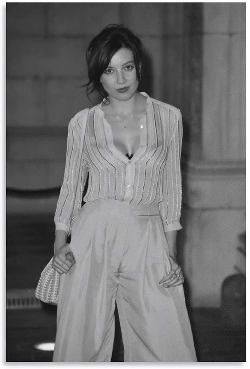 Daisy Lowe Sexy Supermodel Fashion Poster Wall Art Picture Painting Poster Canvas Print Posters Artworks Bedroom Living Room
Daisy Lowe Sexy Supermodel Fashion Poster Wall Art Picture Painting Poster Canvas Print Posters Artworks Bedroom Living Room