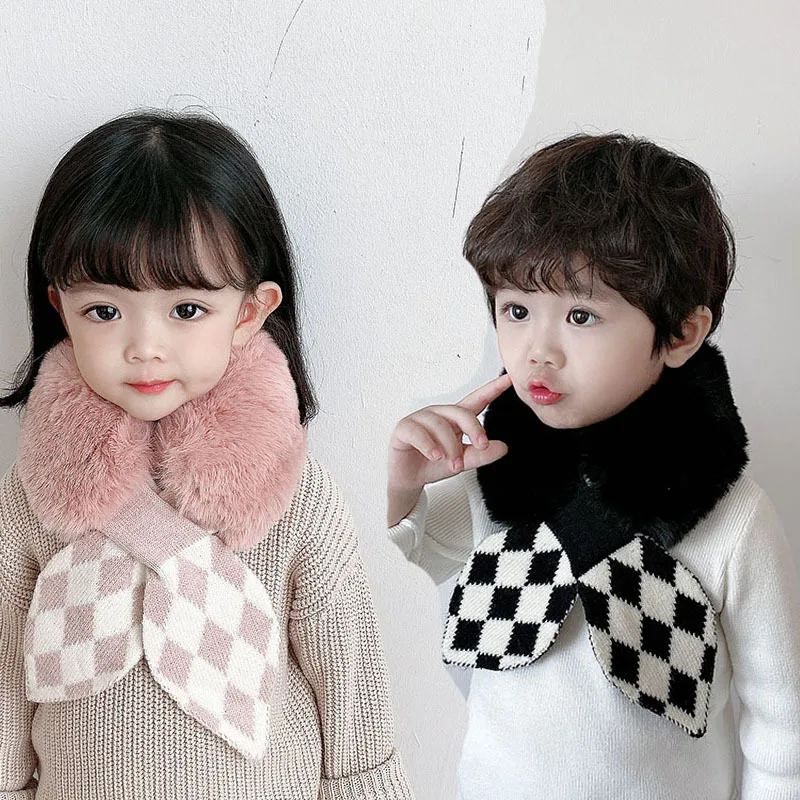 Disney warm and comfortable cute soft children's scarf Western style all-match plush children's scarf 
Disney warm and comfortable cute soft children's scarf Western style all-match plush children's scarf