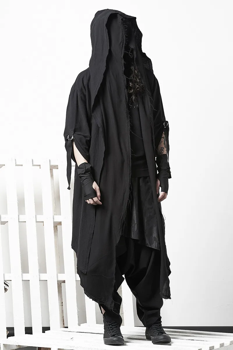 Dark Cloak Coat Personality Nightclub Coat Men's Tide Gothic Fake Two Pieces of Knee Robes Mens Trench Coat Jacket Long Coat
Dark Cloak Coat Personality Nightclub Coat Men's Tide Gothic Fake Two Pieces of Knee Robes Mens Trench Coat Jacket Long Coat
