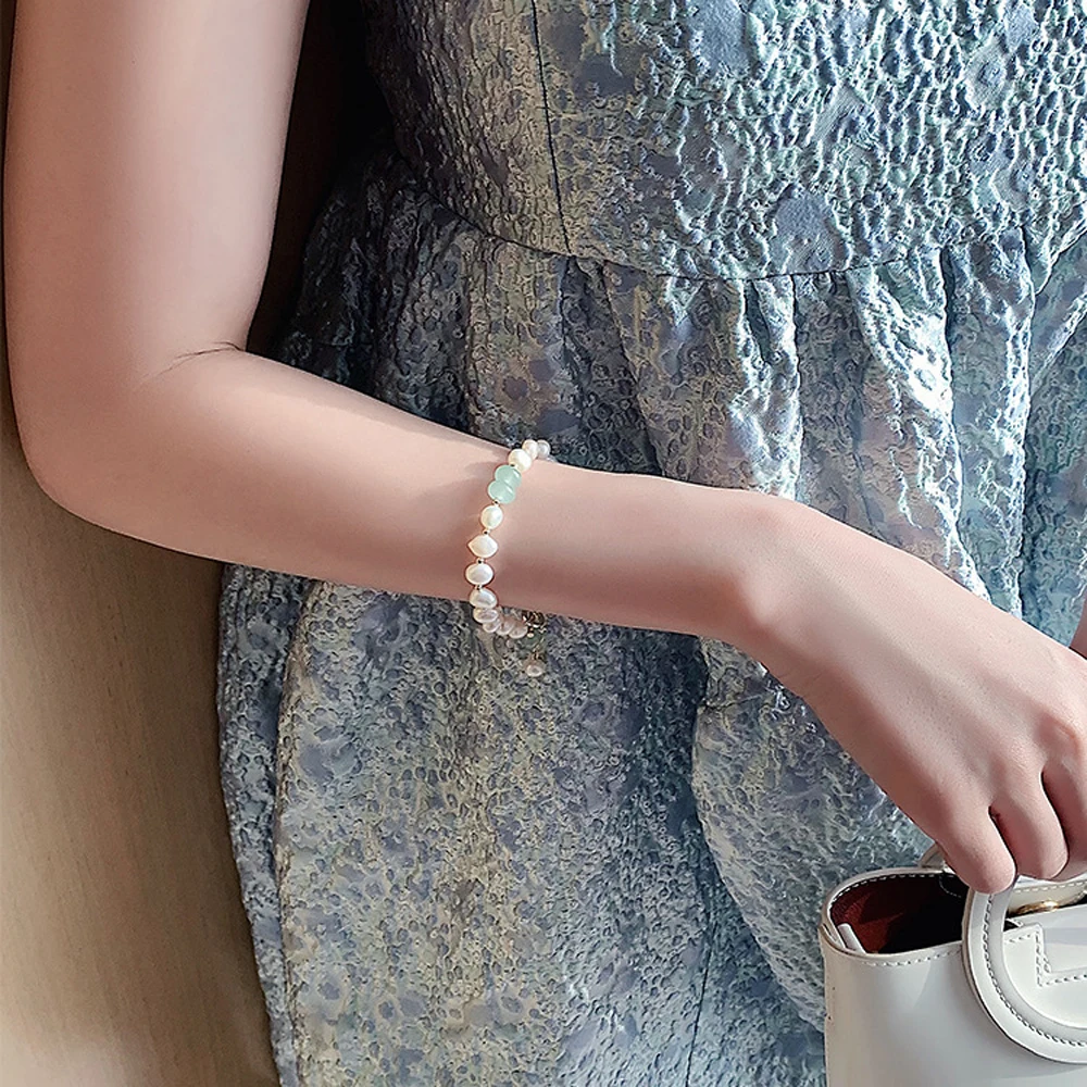 Classic Fashion Natural Stone Pearl Pendant Bracelet For Woman Exquisite New Lucky Cuff Bracelet Anniversary Gift Luxury Jewelry
Classic Fashion Natural Stone Pearl Pendant Bracelet For Woman Exquisite New Lucky Cuff Bracelet Anniversary Gift Luxury Jewelry