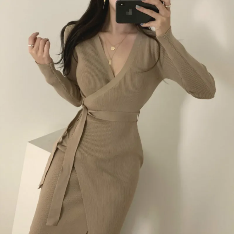 2020 Sexy V-neck Simple Femme Vestidos Split Slim Fit Dress Chic Cross Slim Waist Knitted Dresses Women
2020 Sexy V-neck Simple Femme Vestidos Split Slim Fit Dress Chic Cross Slim Waist Knitted Dresses Women