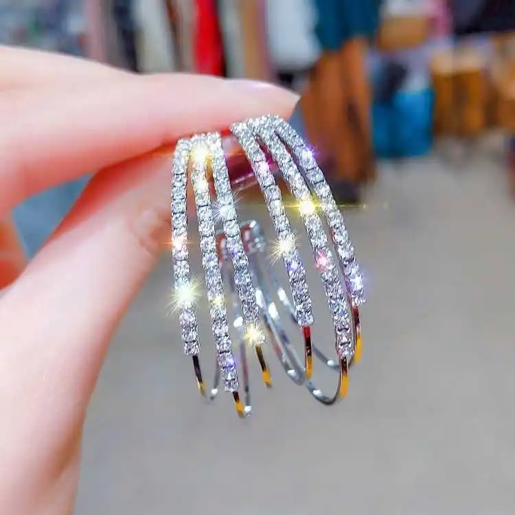 Gold Color Round Rhinestone Silver Drop Earrings Earring Crystal For Women Luxury Party New Shining Dangle Wedding Jewelry
Gold Color Round Rhinestone Silver Drop Earrings Earring Crystal For Women Luxury Party New Shining Dangle Wedding Jewelry