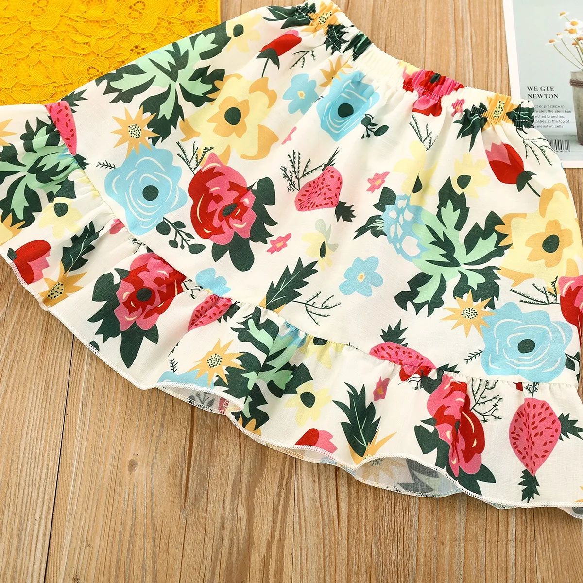 2-Piece Sweet Baby Girl Summer Set Solid Short Sleeve Top and Floral Skirt Set for Baby Girl and Girl
2-Piece Sweet Baby Girl Summer Set Solid Short Sleeve Top and Floral Skirt Set for Baby Girl and Girl