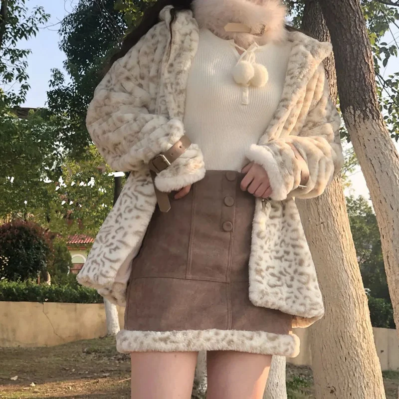 Winter New Women's Two-Piece Short Sets Milk Leopard Fur Jacket Suede Stitching Vintage Skirt Suits Birthday Outfit Cardigan
Winter New Women's Two-Piece Short Sets Milk Leopard Fur Jacket Suede Stitching Vintage Skirt Suits Birthday Outfit Cardigan