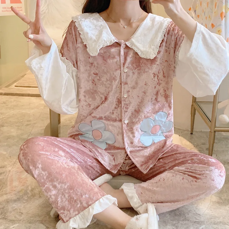 Women Print Velour Pajamas Set 2PCS Sweet Pater Pan Collar Pyjamas Suit Loose Sleepwear Bride Nightwear Autumn Lingerie Homewear
Women Print Velour Pajamas Set 2PCS Sweet Pater Pan Collar Pyjamas Suit Loose Sleepwear Bride Nightwear Autumn Lingerie Homewear