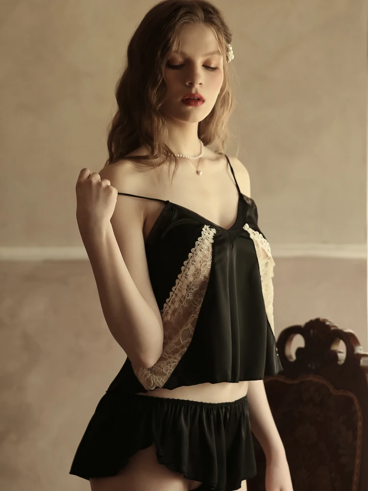 Sexy private room pajamas women summer lace temptation sleepwear underwear suspenders shorts two-piece suit home service
Sexy private room pajamas women summer lace temptation sleepwear underwear suspenders shorts two-piece suit home service