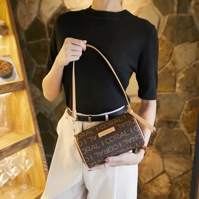 Female bag fashion messenger bag shoulder bag fashion all-match pu mini bag handbag
Female bag fashion messenger bag shoulder bag fashion all-match pu mini bag handbag