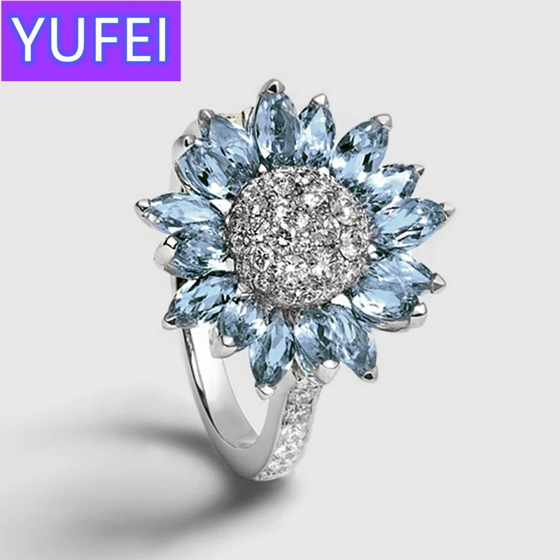 Luxury Crystal SunFlower Zircon Rings For Women Elegant Charming Party Finger Jewelry New Trendy Wedding Ladies Rings Jewelry
Luxury Crystal SunFlower Zircon Rings For Women Elegant Charming Party Finger Jewelry New Trendy Wedding Ladies Rings Jewelry