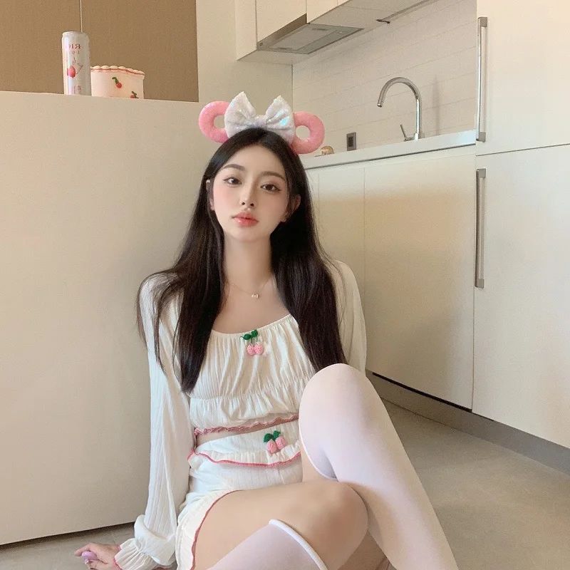 White Short Pajama Sets Women's Sleepwear Cute Kawaii 2 Piece Suit Sweet Long Sleeve T Shirts Shorts Summer Pajama
White Short Pajama Sets Women's Sleepwear Cute Kawaii 2 Piece Suit Sweet Long Sleeve T Shirts Shorts Summer Pajama
