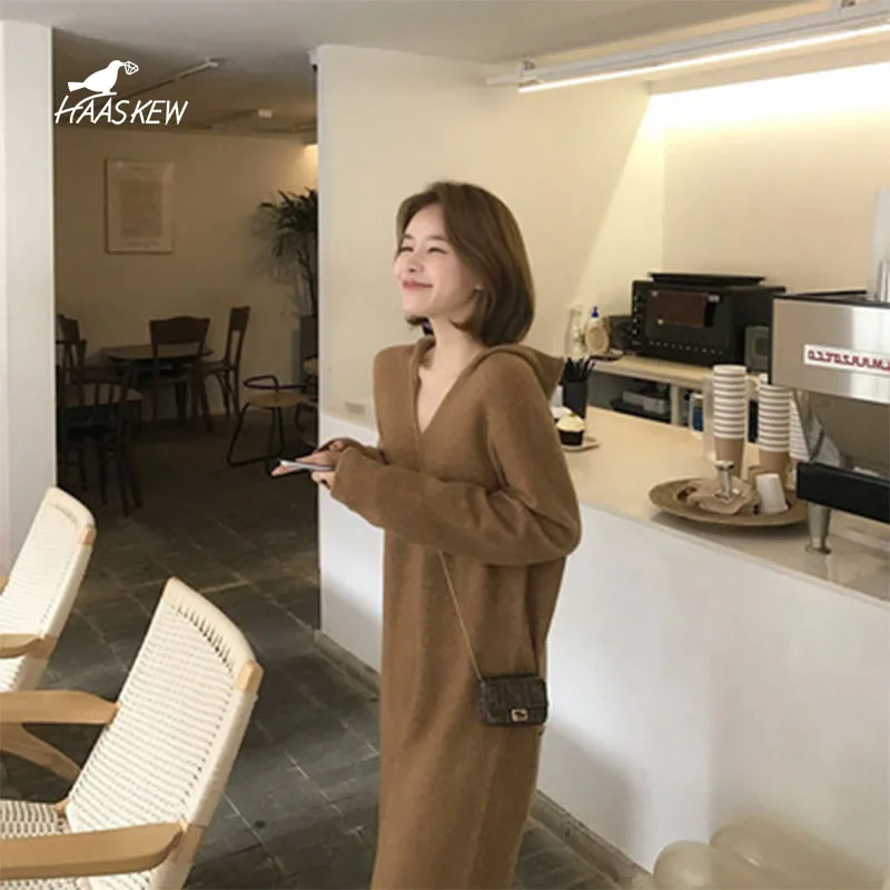 Women's Knitted Sweater 2021 Winter New Korean Version Of Loose Mid-Length Lazy Style Pullover Thick Over-The-Knee Sweater Dress
Women's Knitted Sweater 2021 Winter New Korean Version Of Loose Mid-Length Lazy Style Pullover Thick Over-The-Knee Sweater Dress