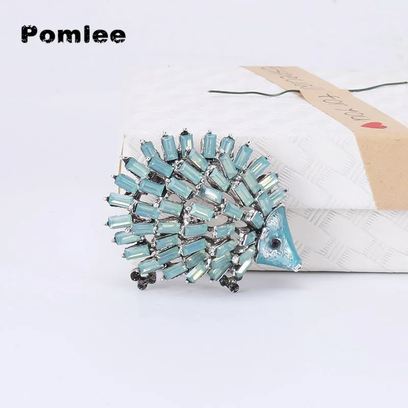 

Pomlee Black Enamel Hedgehog Brooches Porcupine Pin Kids Coat Bag Badges Fashion Jewelry Cute Animal Brooch Unisex Broches