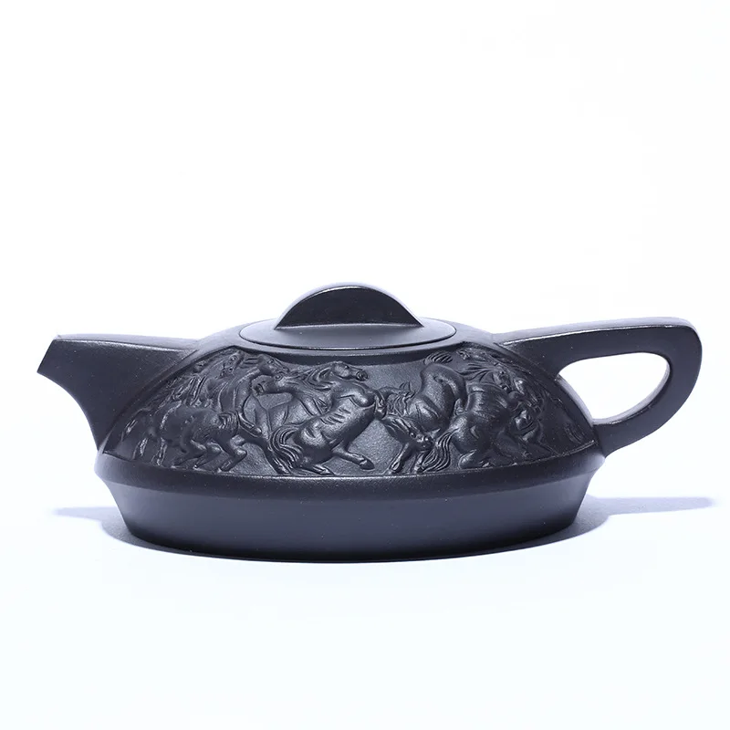 Yixing purple clay teapot famous hand carved mazaochenggong teapot raw ore black mud Teapot Tea Set 
Yixing purple clay teapot famous hand carved mazaochenggong teapot raw ore black mud Teapot Tea Set