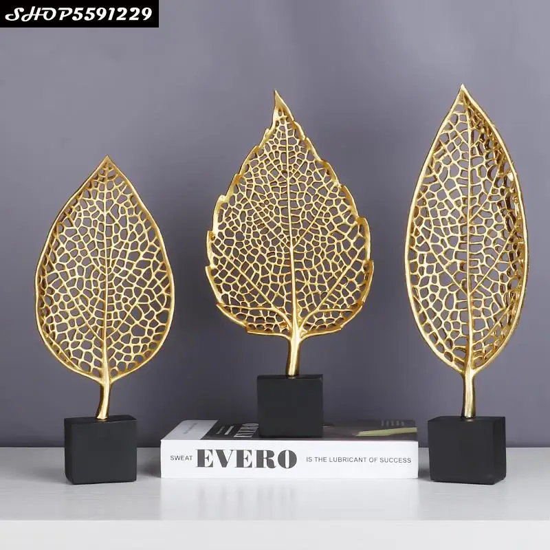 3pcs Simple Art Resin Light Luxury Golden Leaf Decoration Modern Living Room TV Cabinet Model Room Crafts Place Home Decoration
3pcs Simple Art Resin Light Luxury Golden Leaf Decoration Modern Living Room TV Cabinet Model Room Crafts Place Home Decoration
