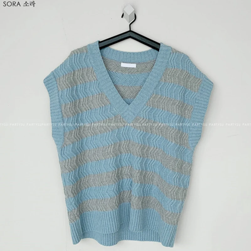 2020 New Arrival Patchwork Women Sweater Vest V-neck Sleeveless Female Clothing Fashion Chic Women's Outfit
2020 New Arrival Patchwork Women Sweater Vest V-neck Sleeveless Female Clothing Fashion Chic Women's Outfit