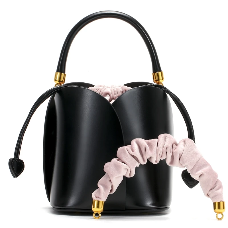 Cow Leather Women's Handbags Soft Bucket Purse String Mini Tote Bags Vintage Fashion Luxury Designer Shoulder Bags for Women 
Cow Leather Women's Handbags Soft Bucket Purse String Mini Tote Bags Vintage Fashion Luxury Designer Shoulder Bags for Women