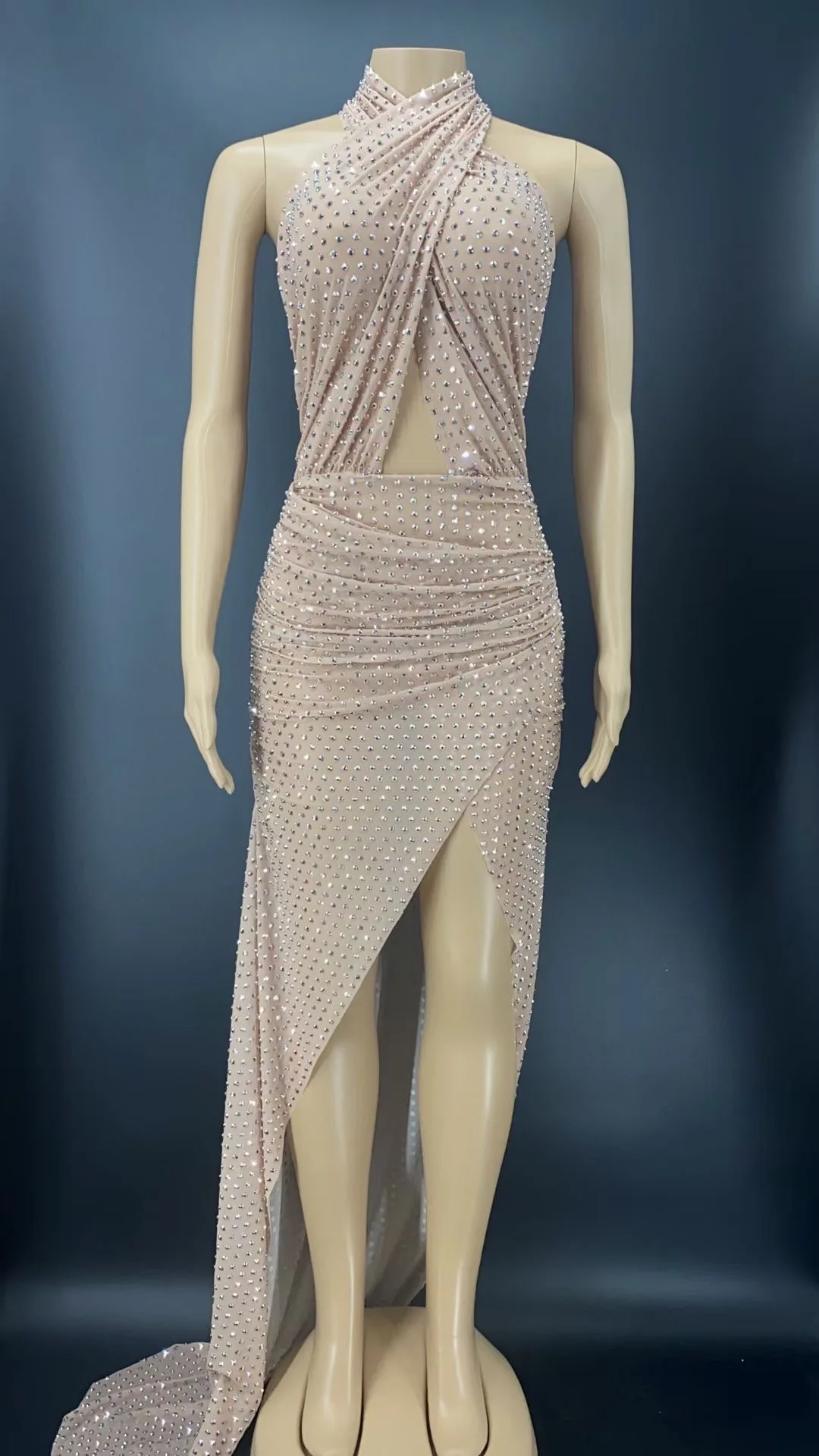 

Блестящее блестящее женское платье с лямкой на шее без рукавов с открытой спиной сексуальное банкетное вечернее платье женское длинное платье певец сценическая одежда