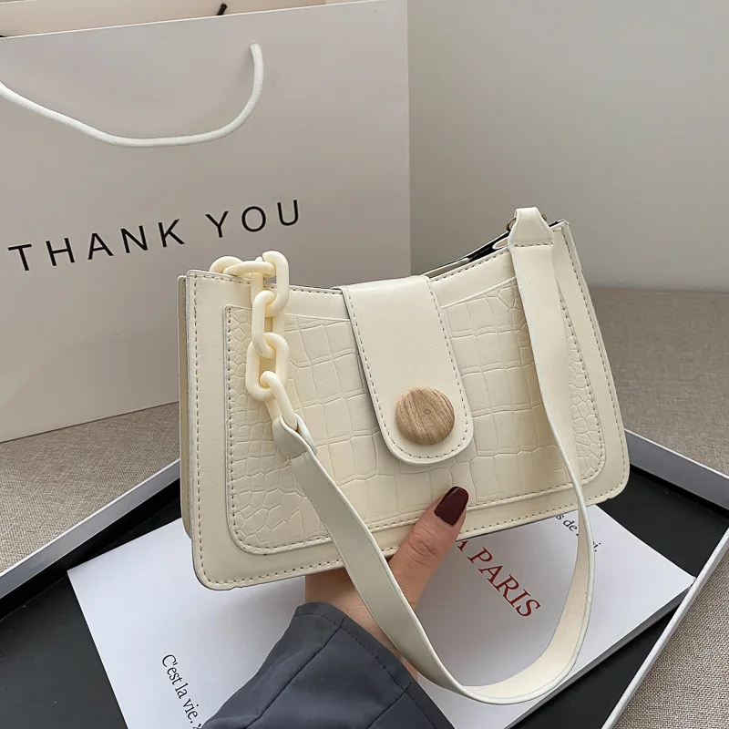 Net red autumn and winter small bag women's bag 2020 popular new fashion versatile single shoulder underarm bag women's
Net red autumn and winter small bag women's bag 2020 popular new fashion versatile single shoulder underarm bag women's