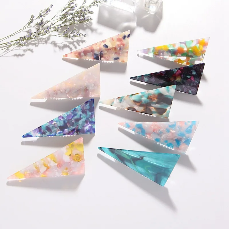 1 Pcs Fashion Triangle Shape Resin Hair Clips for Women Hairpins Shiny Heart Shell Hairgrip Fashion Hair Accessories Gift
1 Pcs Fashion Triangle Shape Resin Hair Clips for Women Hairpins Shiny Heart Shell Hairgrip Fashion Hair Accessories Gift