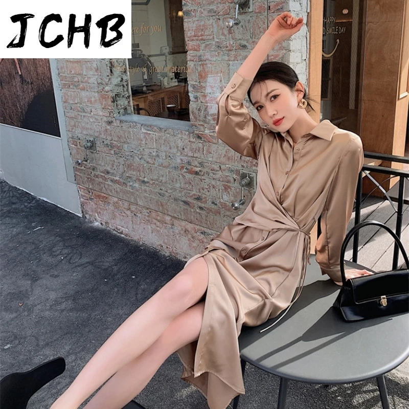 JCHB 2021 Spring Autumn New Fashion Turn-down High Waist Knee-length Long Sleeve Solid Color Casual Women Dress 3AC471
JCHB 2021 Spring Autumn New Fashion Turn-down High Waist Knee-length Long Sleeve Solid Color Casual Women Dress 3AC471