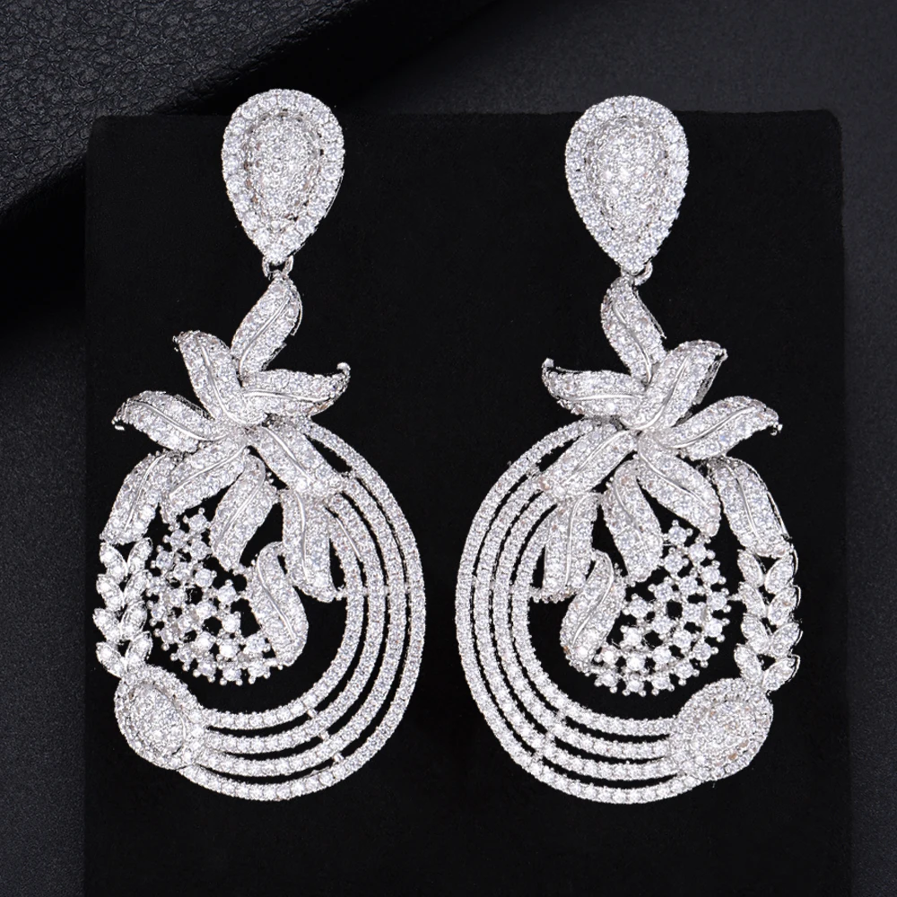 LARRAURI Charms Luxury Popular Flower Leaf Full Mirco Paved Cubic Zircon Naija Wedding Earring 2019 New Fashion Jewelry
LARRAURI Charms Luxury Popular Flower Leaf Full Mirco Paved Cubic Zircon Naija Wedding Earring 2019 New Fashion Jewelry