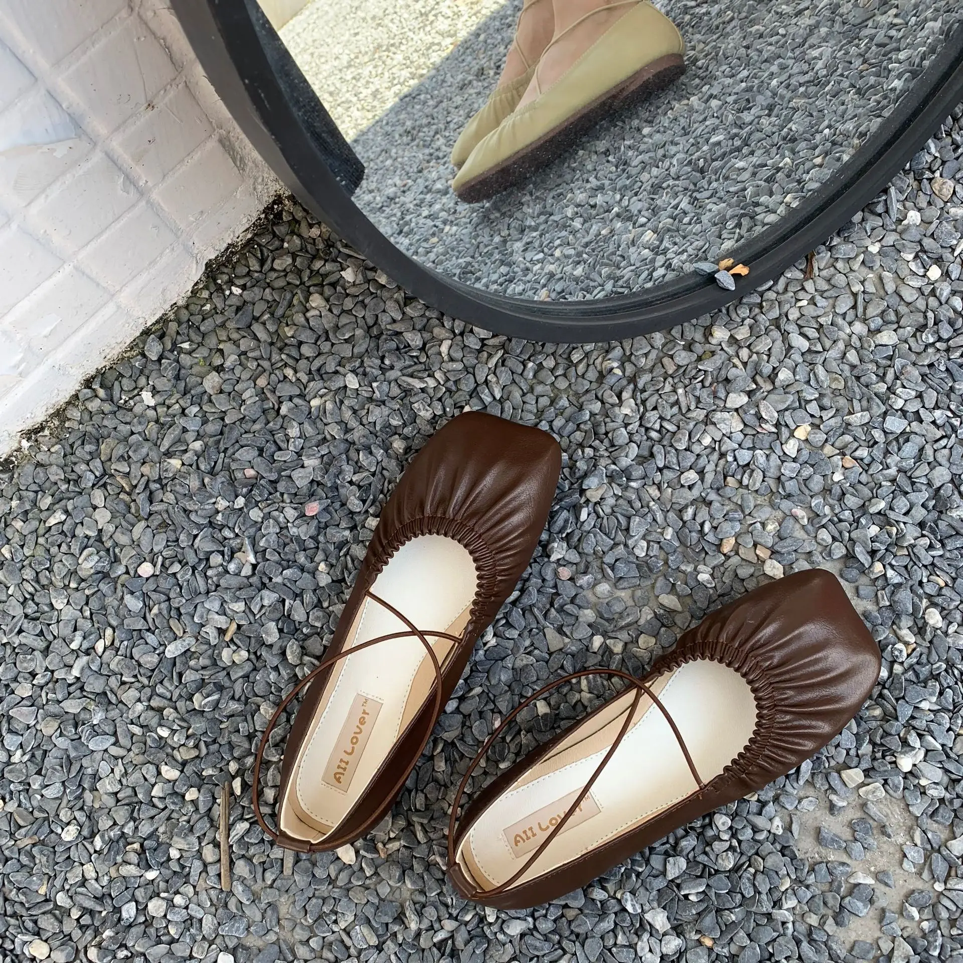 Soft Round Toe Moccasin Shoes Ballerinas Woman 2021 Female Footwear All-Match Casual Sneaker Shallow Mouth Modis Autumn Moccasin
Soft Round Toe Moccasin Shoes Ballerinas Woman 2021 Female Footwear All-Match Casual Sneaker Shallow Mouth Modis Autumn Moccasin