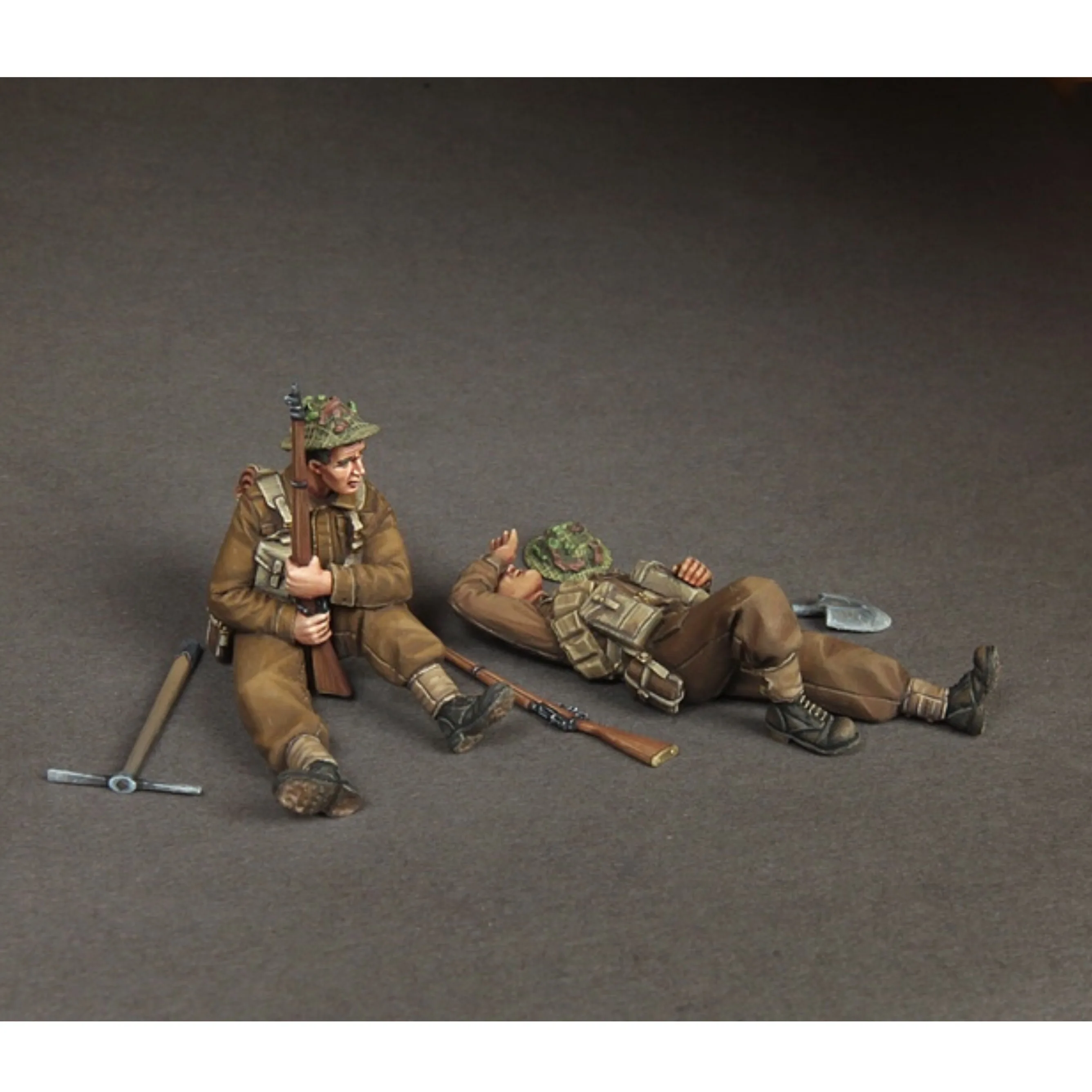1/35 фигурка модели из смолы GK, военная тема, несобранный и Неокрашенный комплект
1/35 фигурка модели из смолы GK, военная тема, несобранный и Неокрашенный комплект