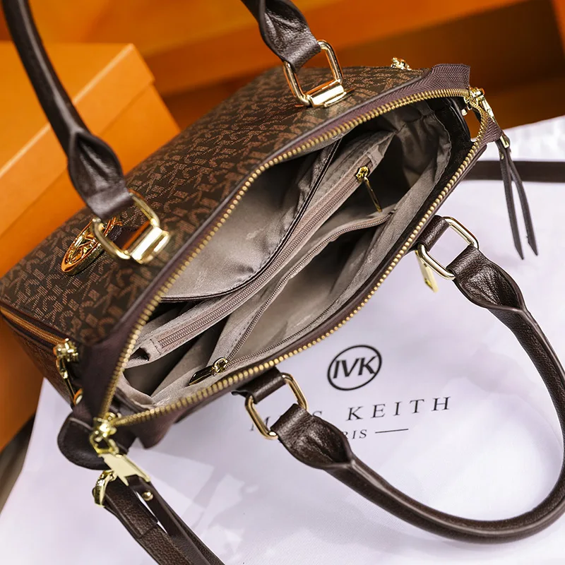 NEW Female Tote Bag Designers Luxury Handbags Printed Bucket simple Women Bag Famous Brand Shoulder Bag Ladies Leather Handbag
NEW Female Tote Bag Designers Luxury Handbags Printed Bucket simple Women Bag Famous Brand Shoulder Bag Ladies Leather Handbag