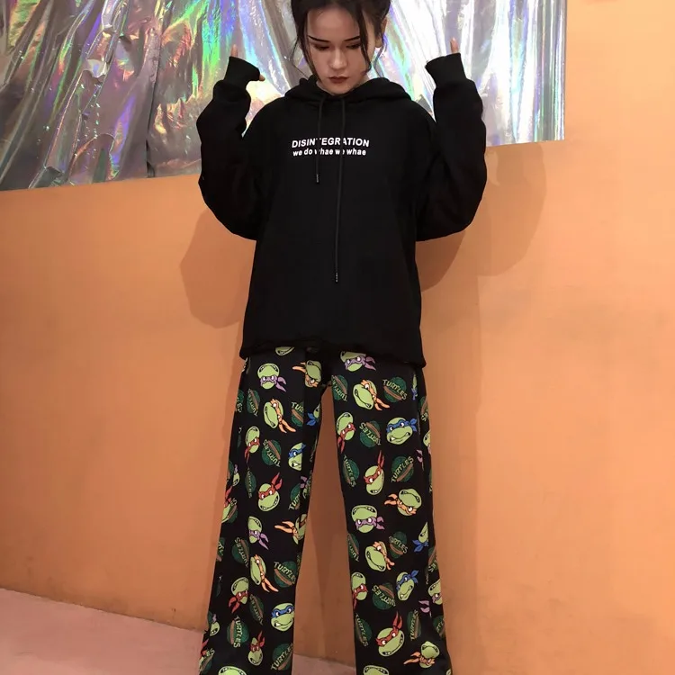 Spring Autumn Loose Pants Women Cartoon Turtle Straight Pants Women Oversized Sweatpants Hip Hop Streetwear New Cotton Trousers 
Spring Autumn Loose Pants Women Cartoon Turtle Straight Pants Women Oversized Sweatpants Hip Hop Streetwear New Cotton Trousers