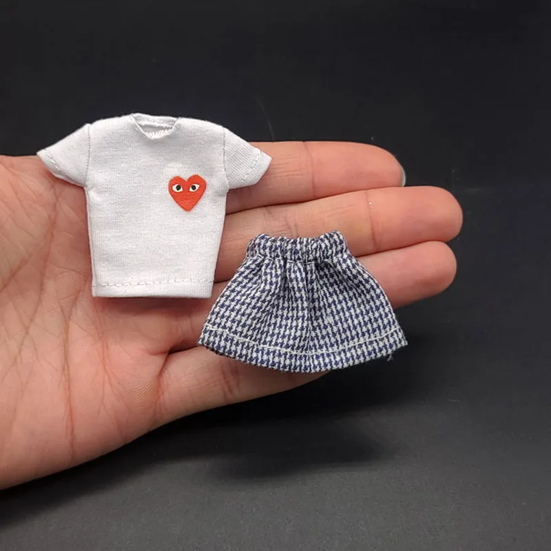 1/12 Female White Short Sleeve T-shirt Short Plaid Skirt Dress Clothes Set Accessories Fit 6'' Action Figure Body Model
1/12 Female White Short Sleeve T-shirt Short Plaid Skirt Dress Clothes Set Accessories Fit 6'' Action Figure Body Model