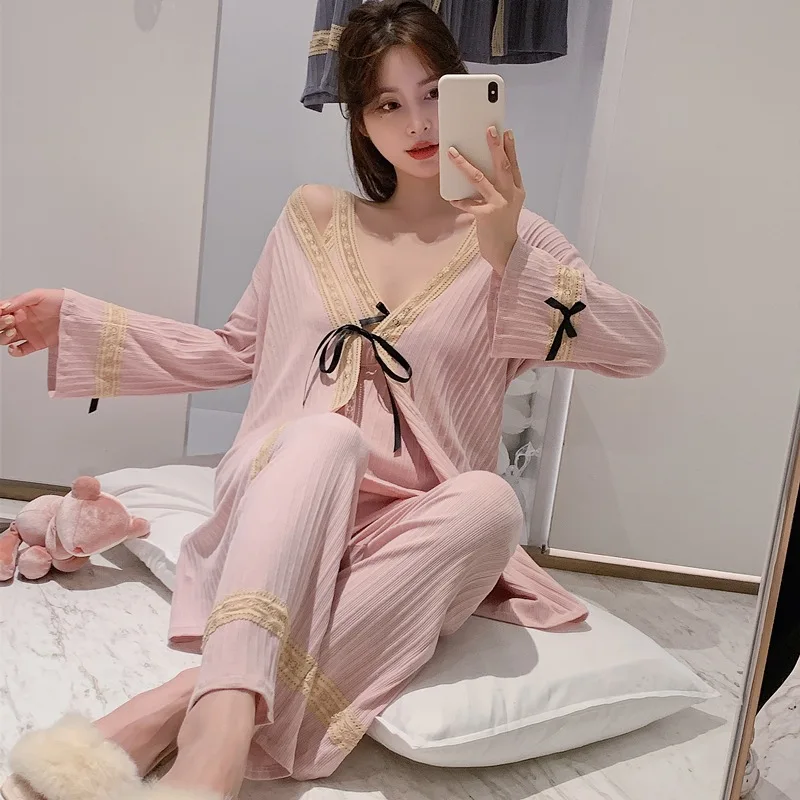 Autumn Winter Lace Princess Cotton Pajamas With Chest Pad Sexy Sling Nightgown Three-Piece Home Service Sleepwear Set 
Autumn Winter Lace Princess Cotton Pajamas With Chest Pad Sexy Sling Nightgown Three-Piece Home Service Sleepwear Set