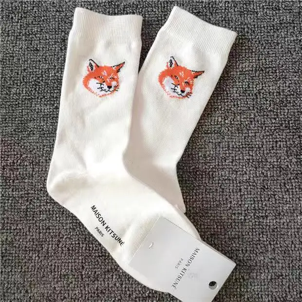 Maison Kitsune Ader Error Fox Embroidery Sock Men Women Cotton 4 Seasons Sports sock High Quality Crewsock 
Maison Kitsune Ader Error Fox Embroidery Sock Men Women Cotton 4 Seasons Sports sock High Quality Crewsock