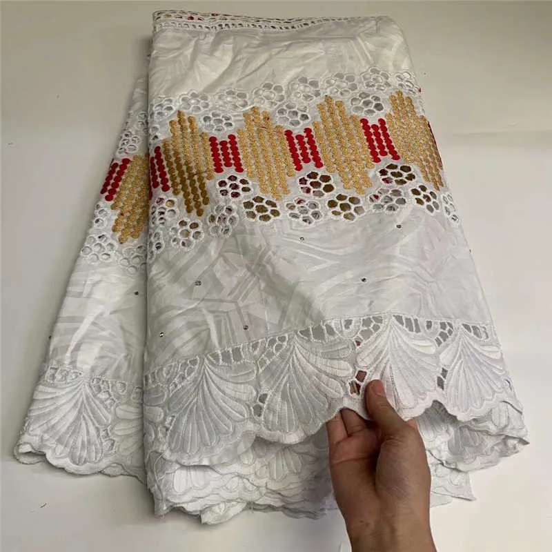 Nigerian Lace Fabrics For Women 2020 High Quality Lace African Bazin Riche Getznet Jacquard Brocad Lace Fabric ss20-38
Nigerian Lace Fabrics For Women 2020 High Quality Lace African Bazin Riche Getznet Jacquard Brocad Lace Fabric ss20-38