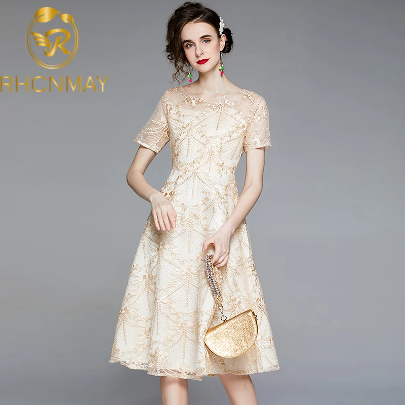 High Quality Women Slim Sequins Mesh Lace Dress 2021 New Fashion Vintage O neck Short Sleeve Elegant Ladies Casual Party Dresses
High Quality Women Slim Sequins Mesh Lace Dress 2021 New Fashion Vintage O neck Short Sleeve Elegant Ladies Casual Party Dresses