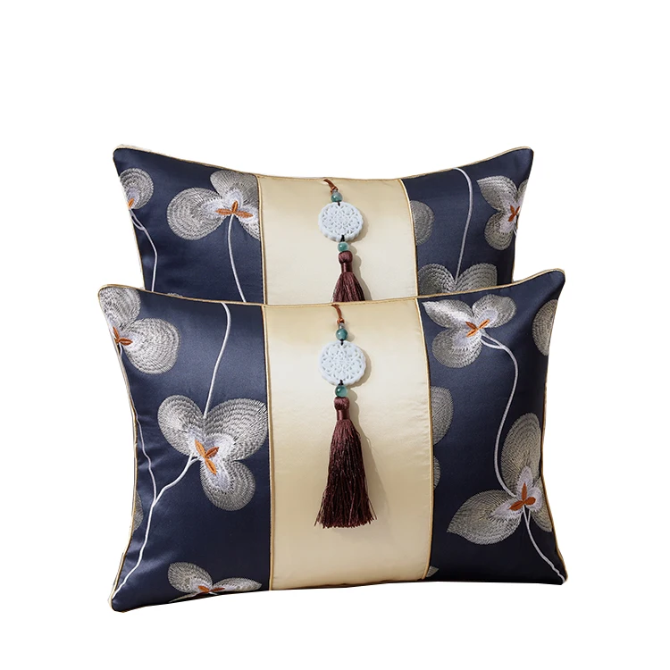 Luxury Tassel Clover Cypress Fabric Cover Cushion Pillow Case Christmas Home Decor Chinese style Lumbar Pillow Cover Sofa Chair
Luxury Tassel Clover Cypress Fabric Cover Cushion Pillow Case Christmas Home Decor Chinese style Lumbar Pillow Cover Sofa Chair