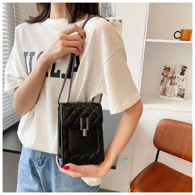 Chain Square Diamond Lattice Mini Women's Shoulder Bag Black Crossbody Baguette Female Handbags
Chain Square Diamond Lattice Mini Women's Shoulder Bag Black Crossbody Baguette Female Handbags