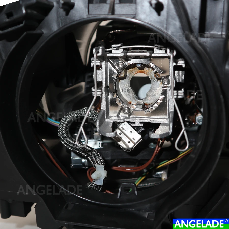 Original OEM BMWX5 E70 3.0d 4.8i 3.0si 3.0sd 2008-2012 AFS AHL Adaptive Bi-Xenon Headlight Headlamp 63117288995 63117288996
Original OEM BMWX5 E70 3.0d 4.8i 3.0si 3.0sd 2008-2012 AFS AHL Adaptive Bi-Xenon Headlight Headlamp 63117288995 63117288996