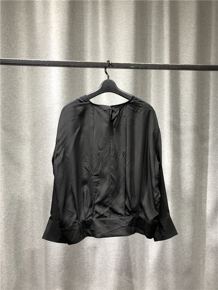 Crew Neck Long Sleeve Silk Printed Black Long Sleeve Silk Printed Black Tshirt Women 2021 New Spring T-shirt Femme
Crew Neck Long Sleeve Silk Printed Black Long Sleeve Silk Printed Black Tshirt Women 2021 New Spring T-shirt Femme