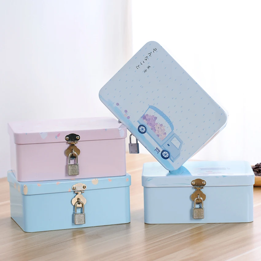 Rectangle Tinplate Storage Box with Padlock, Desktop Storage Container for Chocolate Candy Tea Coffee Cosmetics -17.5x7.5x12.5cm
Rectangle Tinplate Storage Box with Padlock, Desktop Storage Container for Chocolate Candy Tea Coffee Cosmetics -17.5x7.5x12.5cm