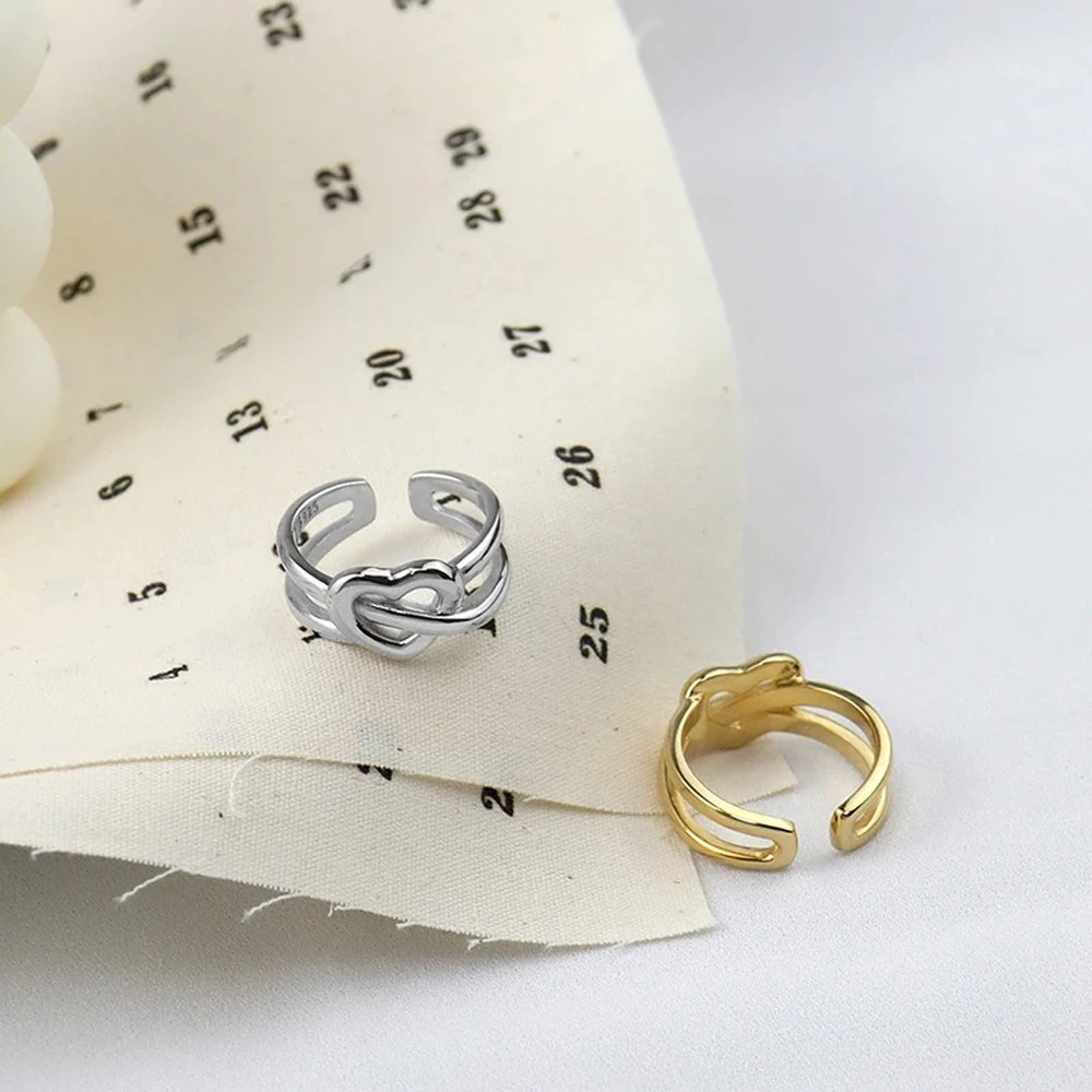 New Style Restoring Ancient Ways Finger Ring The Heart Of Love Cross Ring Contracted Fashion Creative Design Valentine Gift Ring
New Style Restoring Ancient Ways Finger Ring The Heart Of Love Cross Ring Contracted Fashion Creative Design Valentine Gift Ring