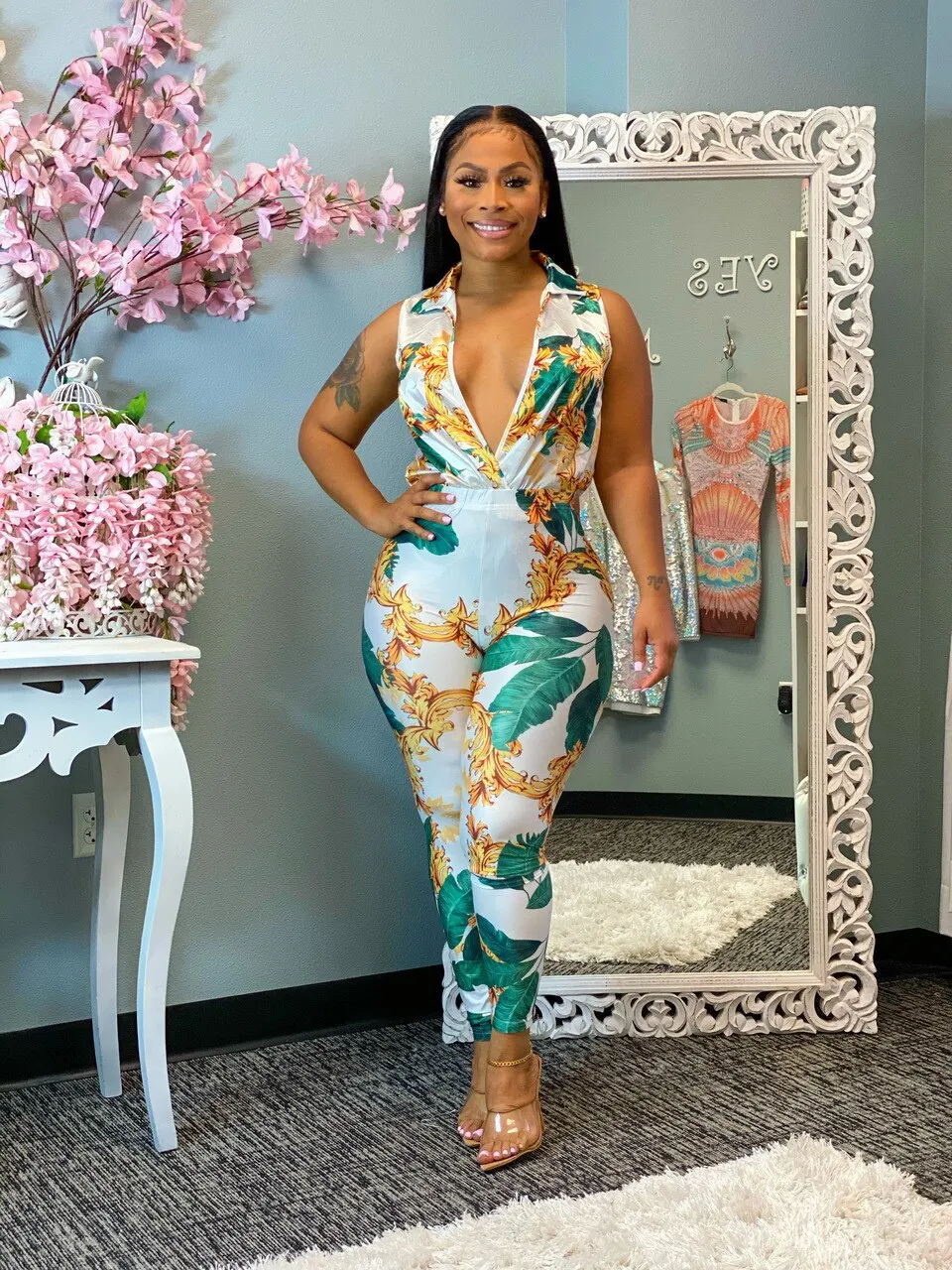 African Clothes for Women 2021 Summer African Women Sleeveless Printing V-neck Long Jumpsuit African Clothing 
African Clothes for Women 2021 Summer African Women Sleeveless Printing V-neck Long Jumpsuit African Clothing