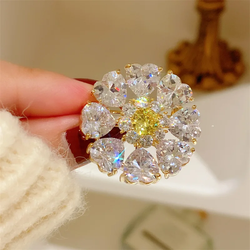 Женские металлические броши с фианитом, броши с фианитом класса ААА
Женские металлические броши с фианитом, броши с фианитом класса ААА