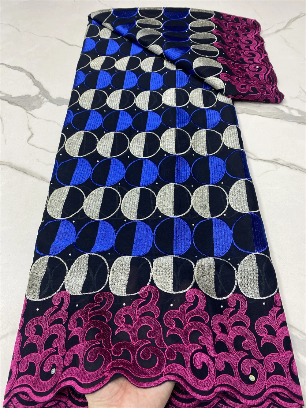 NI.AI New Design Dry Lace Fabric 2022 High Quality Swiss Voile Lace Switzerland Embroidered Cotton Fabric For Nigerian Party
NI.AI New Design Dry Lace Fabric 2022 High Quality Swiss Voile Lace Switzerland Embroidered Cotton Fabric For Nigerian Party