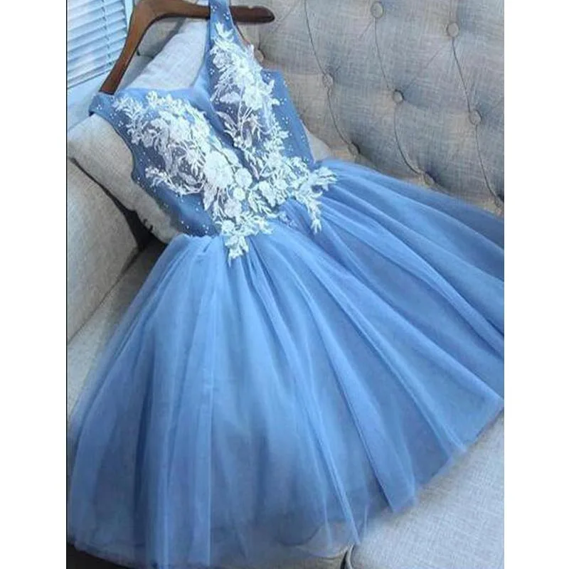 Sexy V-Neck Lace Short Homecoming Dress 2020 Sexy Blue Tulle Ruffle Cocktail Party Gowns Custom Made Party Graduation Gowns
Sexy V-Neck Lace Short Homecoming Dress 2020 Sexy Blue Tulle Ruffle Cocktail Party Gowns Custom Made Party Graduation Gowns